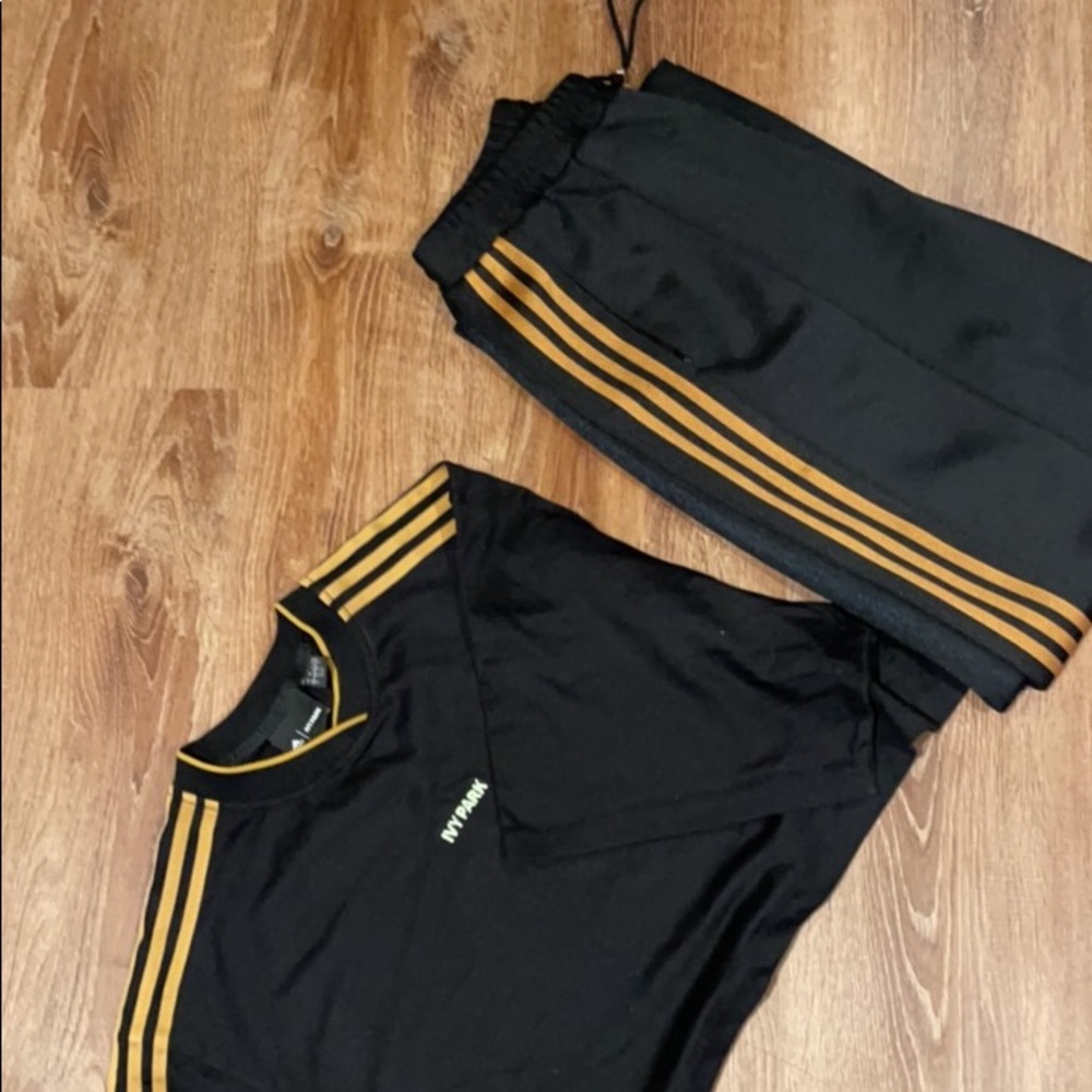 3 stripe pants